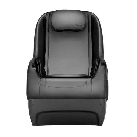 NAIPO Model A SpaceSaver A150 Massagesessel in Schwarz, Frontansicht auf weißem Hintergrund