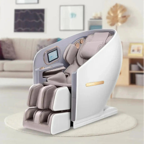 NAIPO SkySuite S80 Massagesessel, in Weiß im Wohnzimmer auf einem Teppich