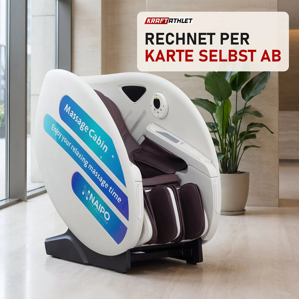 NAIPO V103 Automaten-Massagesessel in einer hellen Hotellobby mit Pflanze