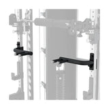  Force USA Dip-Barren angebracht an einem All-In-One Trainer für Dips.
