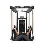  Force USA Functional Trainer mit verstellbaren Kabelzügen und robustem Rahmen für vielseitige Trainingsoptionen.