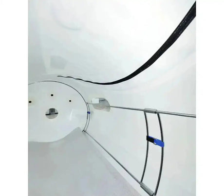 ProReset Flow 80 Softshell-Hyperbarkammer, Innenraum mit Haltegurt, Blick zur Stirnseite