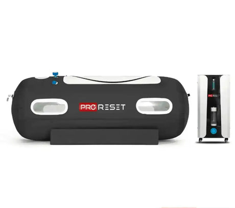 ProReset Flow 80 Softshell-Hyperbarkammer, Seitenansicht mit zugehörigem Kompressor