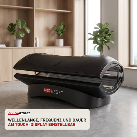 ProReset XenoLight Rotlicht-Bett in einer hellen Recovery-Lounge