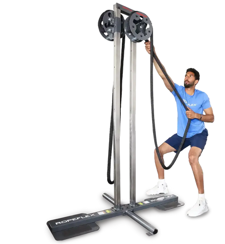 Ropeflex RX1500 Endlosseil-Station – Mann im Ausfallschritt beim Seilziehen an der Station