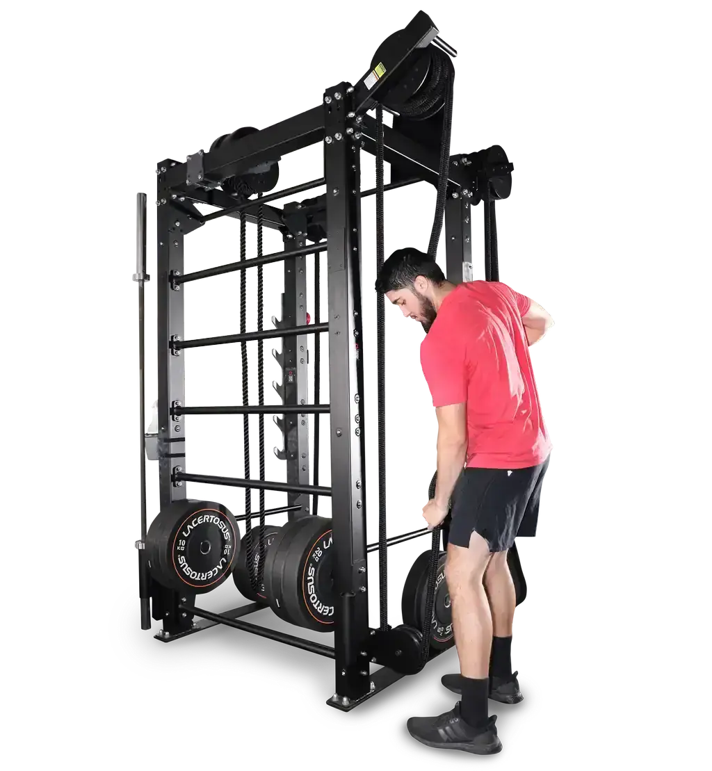 Ropeflex RX2100 Endlosseil-Trainer für Wand und Rack – Stehendes Rudern am unteren Seilausgang, Ansicht von hinten