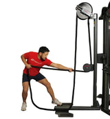 Ropeflex RX2500T Dreifach-Seilstation, Person beim Seilziehen im Stehen