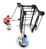 Ropeflex RX8200 Endlosseil-Rig, zwei Personen beim Seiltraining an der Station