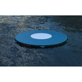 SportCom Aqua-Ringmatte für Kampfsport in Blau schwimmend auf dem Wasser, Ansicht von oben