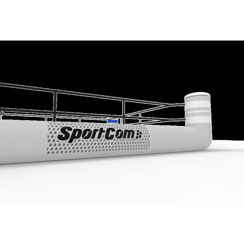 SportCom Aufblasbarer Boxring – Detail der aufblasbaren Seitenwand mit Logo und Seilen