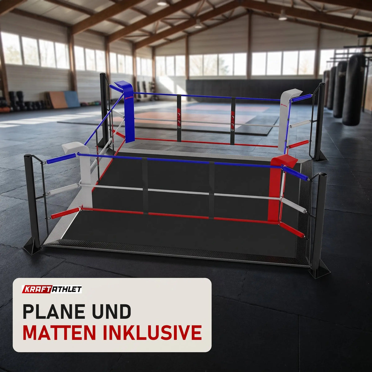 SportCom Ecofix Bodenmontage-Boxring mit Aluminiumrand in einer hellen Kampfsporthalle
