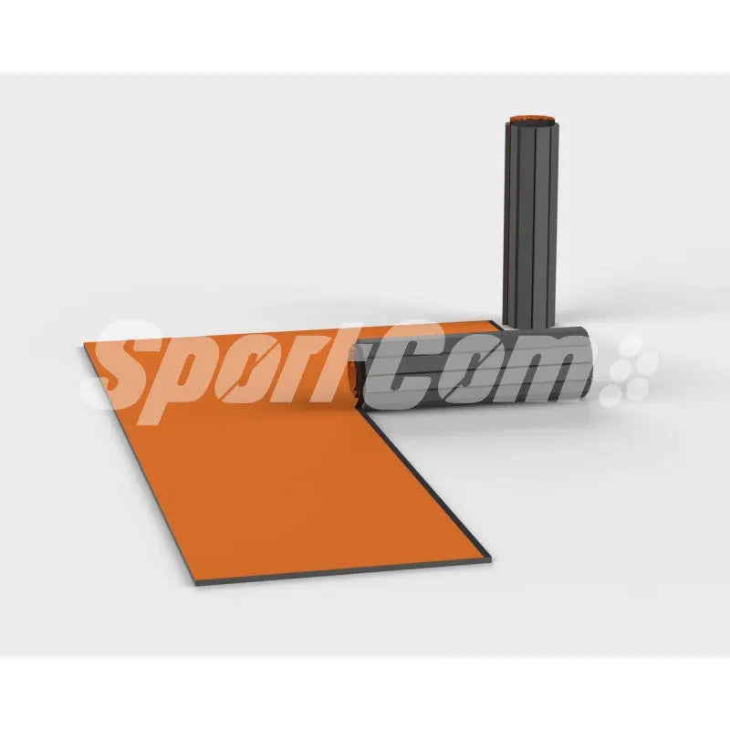 SportCom Flexi-Roll Ringermatte von Dollamur, Variante 5 cm: ausgerollte orange Matte mit Rolle, freigestellt