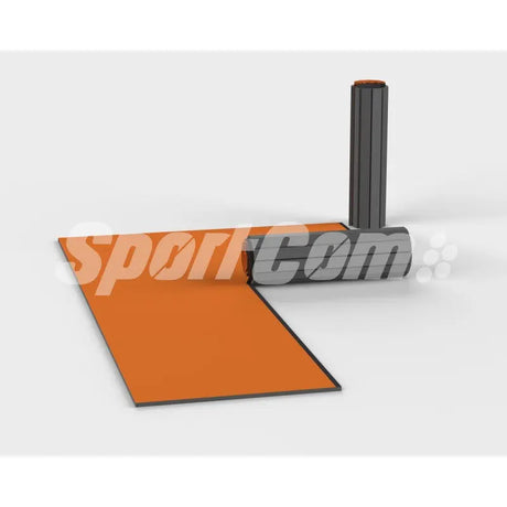 SportCom Flexi-Roll Ringermatte von Dollamur, Variante 5 cm: ausgerollte orange Matte mit Rolle, freigestellt