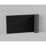 SportCom Flexi-Wall Wandschutz von Dollamur in Schwarz, Wandpolster teilweise aufgerollt vor grauer Wand
