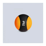 SportCom Gummi-Medizinball von Sveltus 3 kg in Frontansicht, schwarz-orangefarbener Ball mit Gewichtsaufdruck