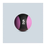SportCom Gummi-Medizinball von Sveltus 5 kg in Frontansicht, schwarz-violetter Ball mit Gewichtsaufdruck