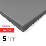 SportCom MMA-Tatami Glattfinish 1 × 1 m, 4 cm, rutschfeste Unterseite, Eckansicht der grauen Matte, 1 × 1 m, mit Preisschild