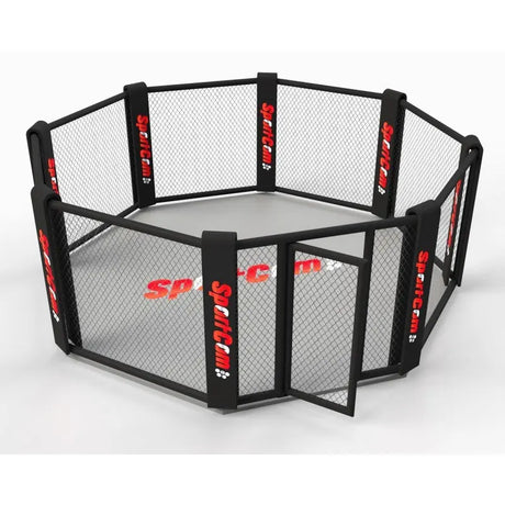 SportCom MMA-Trainingskäfig zur Bodenmontage, Render mit geöffneter Tür und roten Logos auf den Polstern