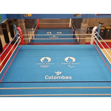 SportCom Pro-Wettkampf-Boxring mit 1 m Podium, Blick über die bedruckte blaue Ringfläche
