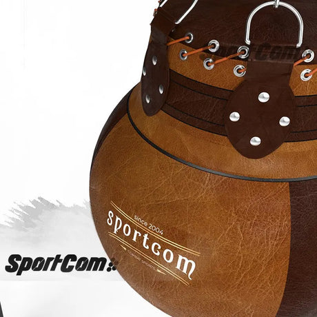 SportCom Vintage-Sandsack Birnenform Echtleder, Detail der Aufhängung mit Nieten und Riemen