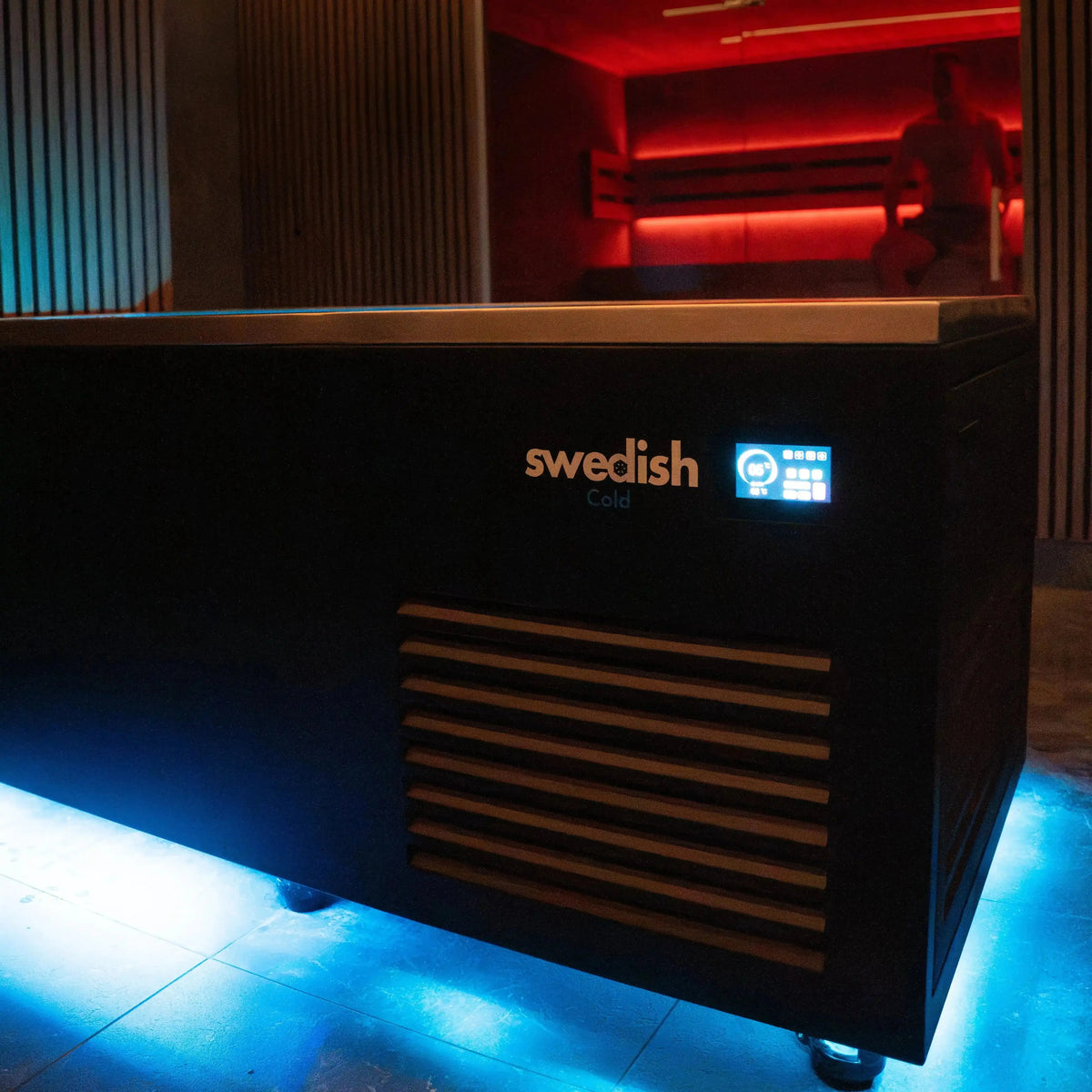 Swedish Cold Generation 5 Eisbad, mit blauer LED-Beleuchtung im Spa