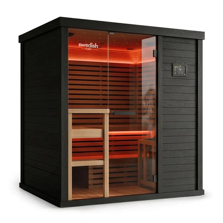 Swedish Cold Hybrid Sauna, Schrägansicht mit Glastür und rotem Licht