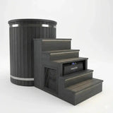Swedish Cold Nordic Tub Eisbad – Schrägansicht mit Treppe und Display am Kühlmodul