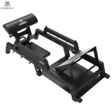 Titanium Strength 120HT Hip Thrust Bank, Schrägansicht von vorne mit Rückenpolster und Beckengurt-Halterung