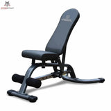 Titanium Strength 180DB Dxe FID Utility Hantelbank in Schwarz, Schrägansicht mit aufgestellter Lehne