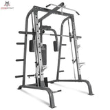 Titanium Strength 180SP Total Smith Machine – Schrägansicht ohne Bank mit Kabelzugturm und Führungsstange