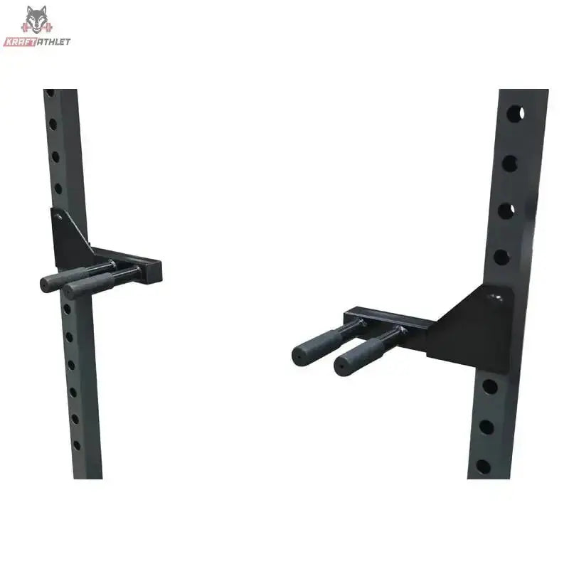Titanium Strength 340D Dip Handle X Line in Schwarz, Paar an zwei Rack-Pfosten montiert, Frontansicht