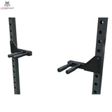 Titanium Strength 340D Dip Handle X Line in Schwarz, Paar an zwei Rack-Pfosten montiert, Frontansicht
