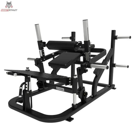 Titanium Strength Advanced Hip Thrust Elite Series in Schrägansicht von hinten mit Fußplattform und Rahmen