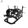 Titanium Strength Advanced Hip Thrust Elite Series in Schrägansicht von vorn mit Hüftpolster und Scheibenhörnern