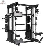 Titanium Strength All-in-One-Fitnessstudio Paket: Schrägansicht der Multipresse mit Seilzug und Klimmzugstange in Schwarz