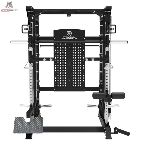 Titanium Strength B100 V4 Kraftstation: Vorderansicht mit Gewichtsverkleidung und Hantelablagen