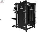 Titanium Strength B500 PRO Smith Machine mit Doppelpulley und Rack in Schwarz, Schrägansicht mit geschlossener Verkleidung