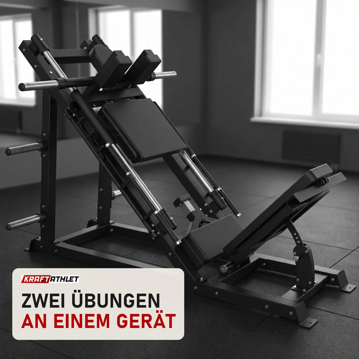 Titanium Strength Beinpresse/Hack Squat Combo Elite Series in einem fertig eingerichteten Studio mit dunklen Wänden und Gummiboden
