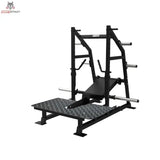 Titanium Strength Belt Squat Elite Series in Schrägansicht mit Plattform, Hebelarm und Scheibenaufnahmen