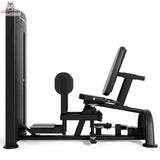 Titanium Strength Black Series Adduktorenmaschine – Seitenansicht mit Rückenlehne, Sitz und Gewichtsturm