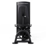 Titanium Strength Black Series Adduktorenmaschine – Frontansicht mit Sitz und Gewichtsturm