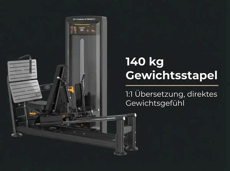 Titanium Strength Black Series Dual-Beinpresse / Hack Squat V2 vor dunklem Hintergrund mit Hinweis zum Gewichtsstapel
