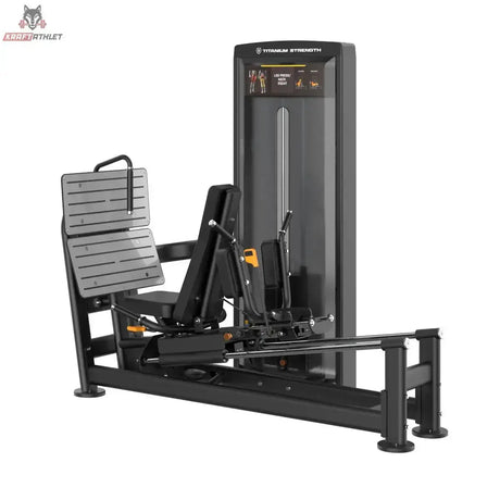 Titanium Strength Black Series Dual-Beinpresse / Hack Squat V2 in Schwarz, Seitenansicht mit Fußplatte und Gewichtsstapel