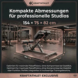 Titanium Strength Black Series Hyperextension Bank als Infografik mit Maßangaben in einem Studio