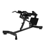 Titanium Strength Black Series Hyperextension Bank in Seitenansicht von rechts mit Fußplatte und Haltegriffen