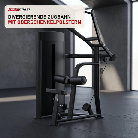 Titanium Strength Black Series Lat Pulldown in einem fertig eingerichteten Studio mit dunklen Wänden und Gummiboden