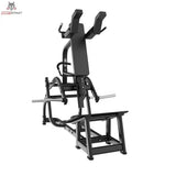 Titanium Strength Black Series V-Squat – Schrägansicht von hinten mit Schulterpolstern und Scheibenaufnahmen