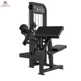 Titanium Strength Elite Series Bizepscurl – Schrägansicht mit Armauflage, Hebelarm und Sitz