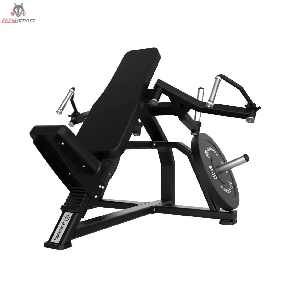 Titanium Strength Elite Series IsoLateral Incline Pec Fly – Schrägansicht von vorn mit Schrägpolster und Hebelarmen