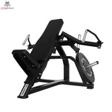 Titanium Strength Elite Series IsoLateral Incline Pec Fly – Schrägansicht von vorn mit Schrägpolster und Hebelarmen